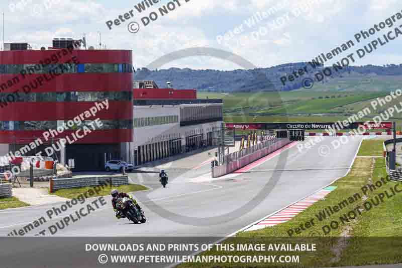 cadwell no limits trackday;cadwell park;cadwell park photographs;cadwell trackday photographs;enduro digital images;event digital images;eventdigitalimages;navarra;no limits trackdays;peter wileman photography;racing digital images;trackday digital images;trackday photos